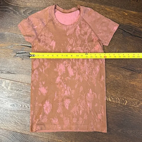 Lululemon Swiftly Tech Short Sleeve Shirt 2.0 - Picture 3 of 10